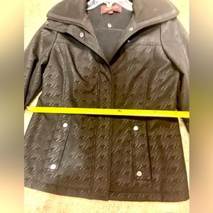 Johnston & Murphy Black hooded jacket